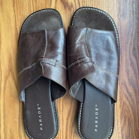 Parade leather Slip on Slippers - Picture 5 of 6
